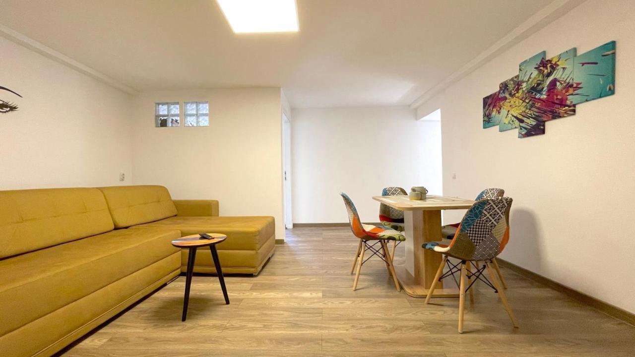 Well Prettyplaces Apartment 001 Брашов Екстер'єр фото