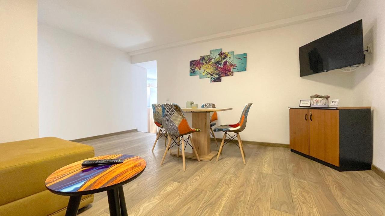 Well Prettyplaces Apartment 001 Брашов Екстер'єр фото