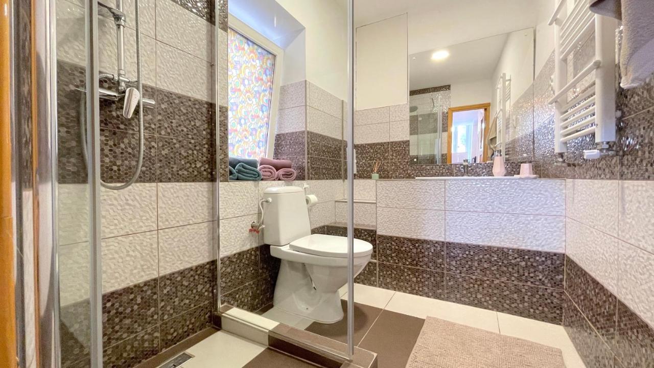 Well Prettyplaces Apartment 001 Брашов Екстер'єр фото